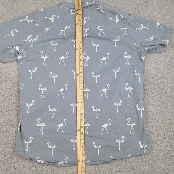 Ditch Plains By Ricky Singh Shirt Men’s Medium Gray Flamingos Button Down - Picture 11 of 12